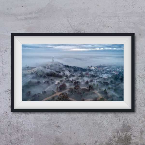 Gellert Hill in foggy morrning with Hotel Gellert in background, photo art print Jetzt online